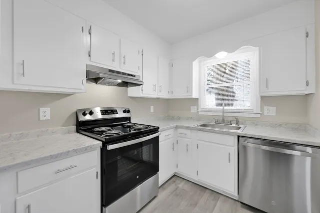 $445,000 | 106-108 Breckwood Circle, Springfield, MA 01119