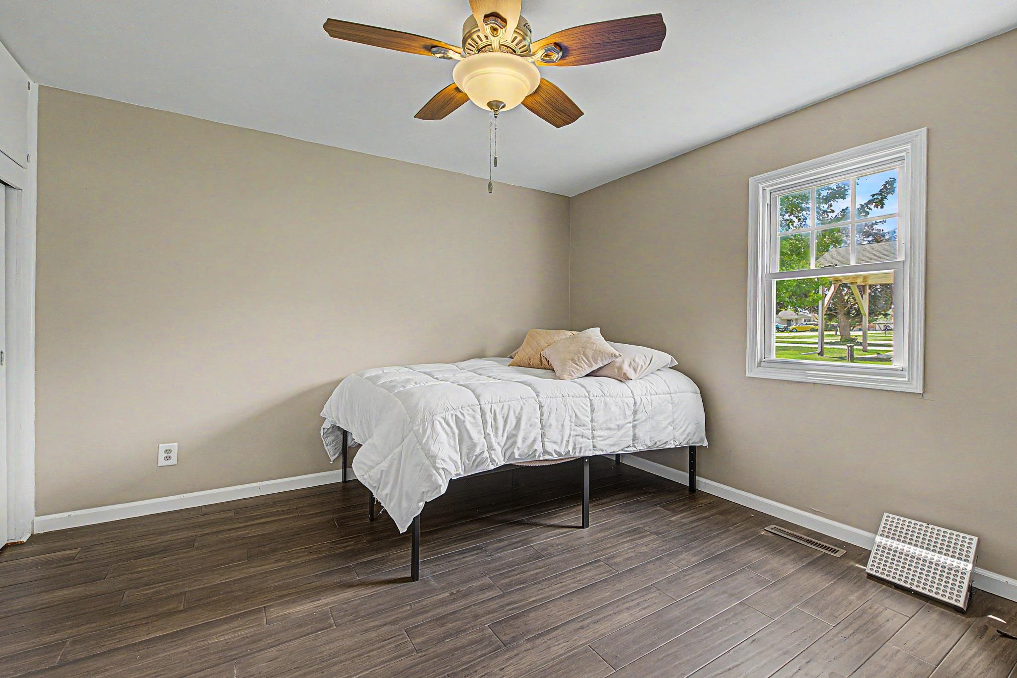 2128 Lancaster Heights Road Freeport, IL 61032 - Photo 20 of 32