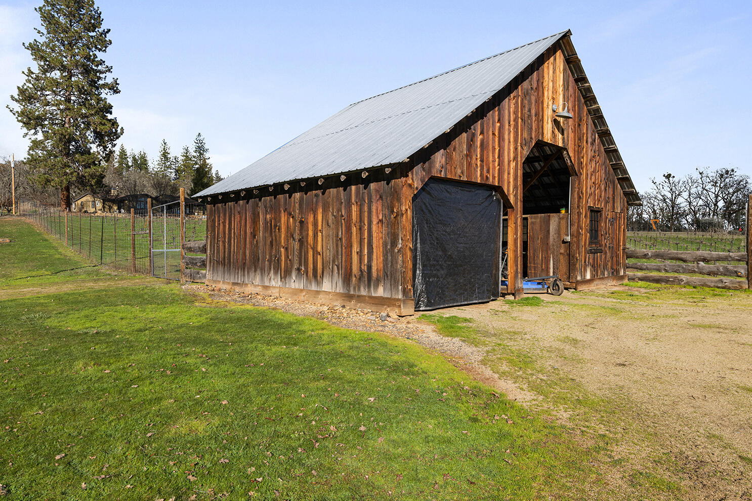 1052 Holcomb Springs Road Gold Hill, OR 97525 - Photo 13 of 65 Detached Barn on Vineyard Property