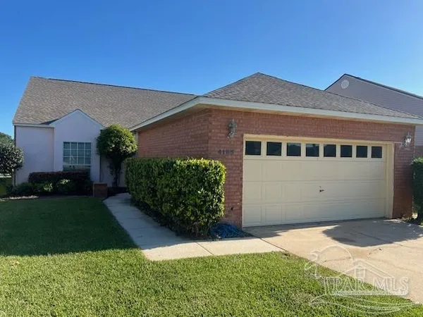 $2,200 | 4185 Soundpointe Drive, Gulf Breeze, FL 32563