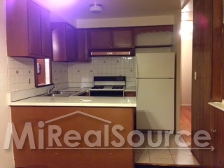 18117 East 13 Mile Road Fraser, MI 48026 - Photo 4 of 30 31175820-3.JPG