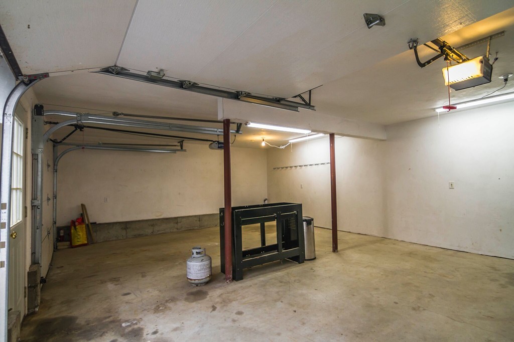 11 Leland Road West Brookfield, MA 01585 - Photo 18 of 19 Gallery Image 18