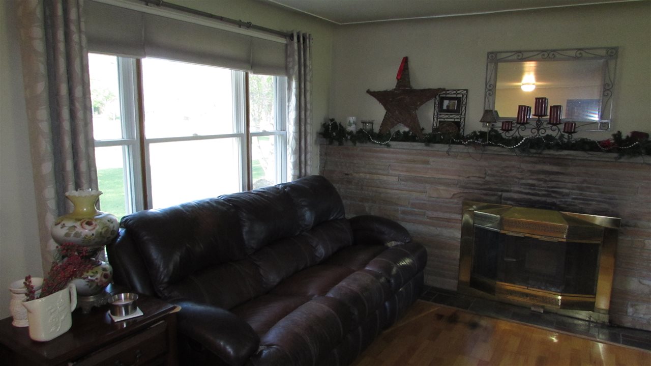 9366 East Coldwater Road Davison, MI 48423 - Photo 8 of 34