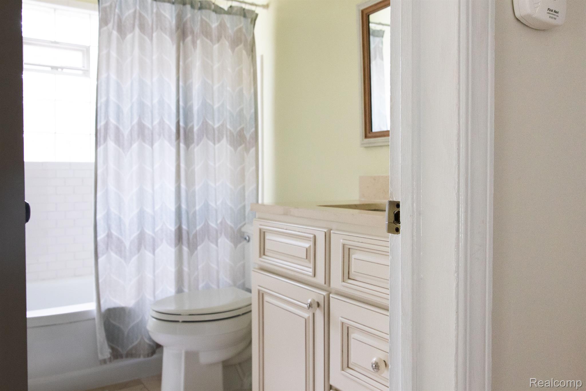 2721 South Rochester Road Royal Oak, MI 48073 - Photo 9 of 29 Gallery Image 9