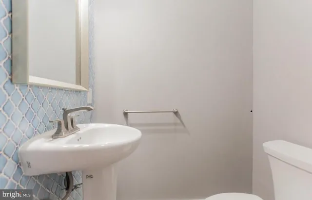 $1,825 | 1272 South Dover Street, Philadelphia, PA 19146