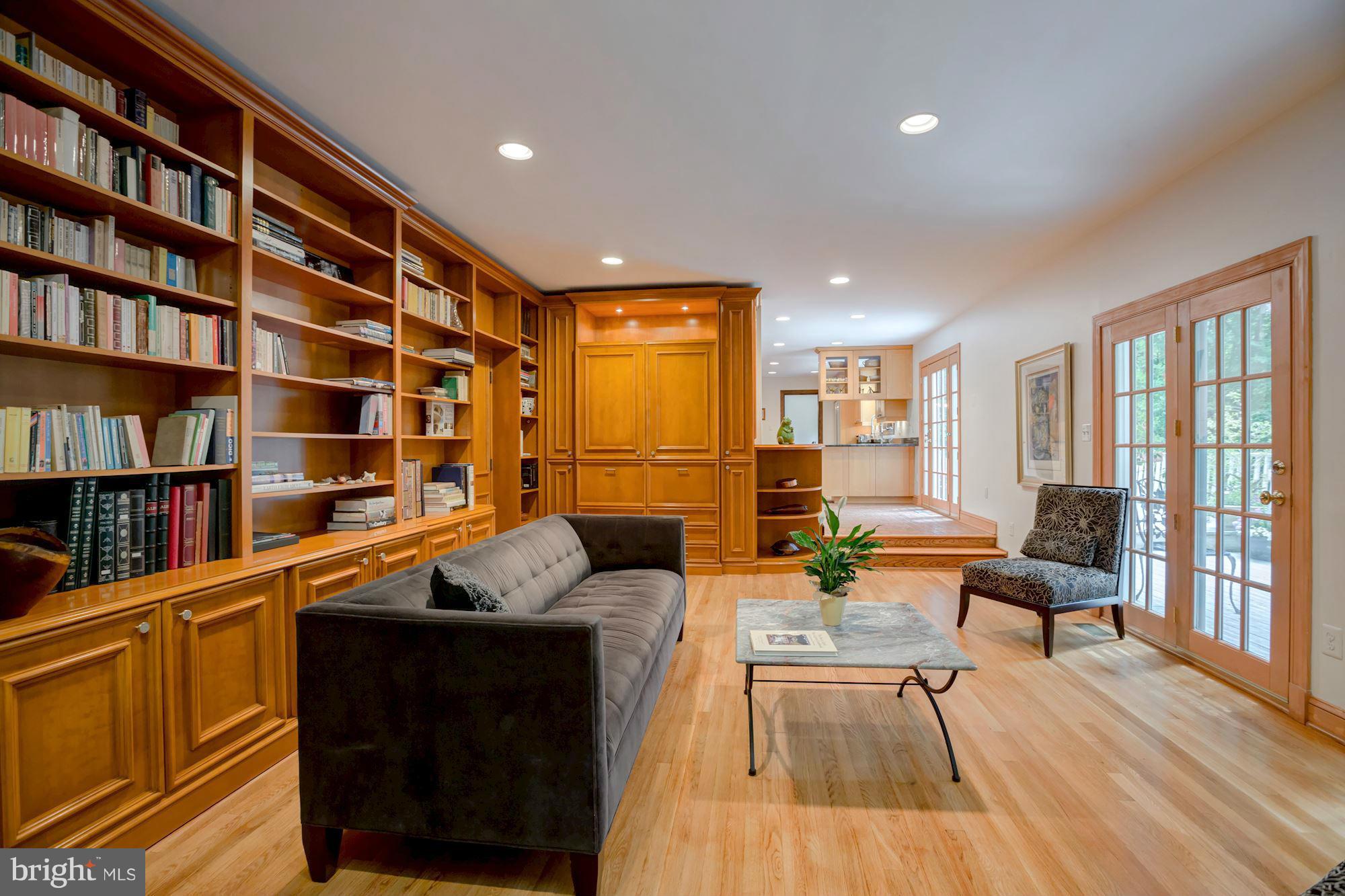 12329 Rivers Edge Drive Potomac, MD 20854 - Photo 14 of 29 Interior (General)
