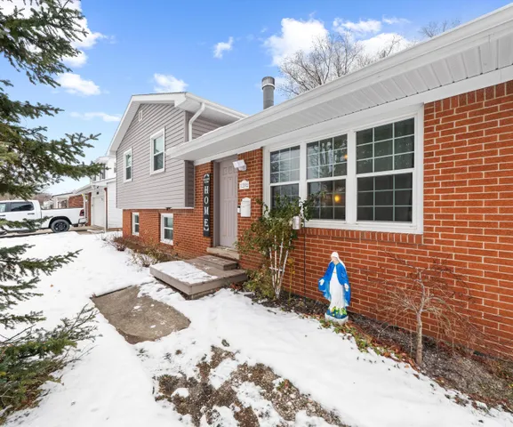 $229,900 | 1202 McCormick Drive, Monroe, MI 48162