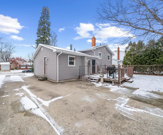 $229,900 | 1202 McCormick Drive, Monroe, MI 48162