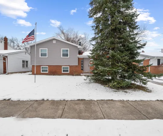 $229,900 | 1202 McCormick Drive, Monroe, MI 48162