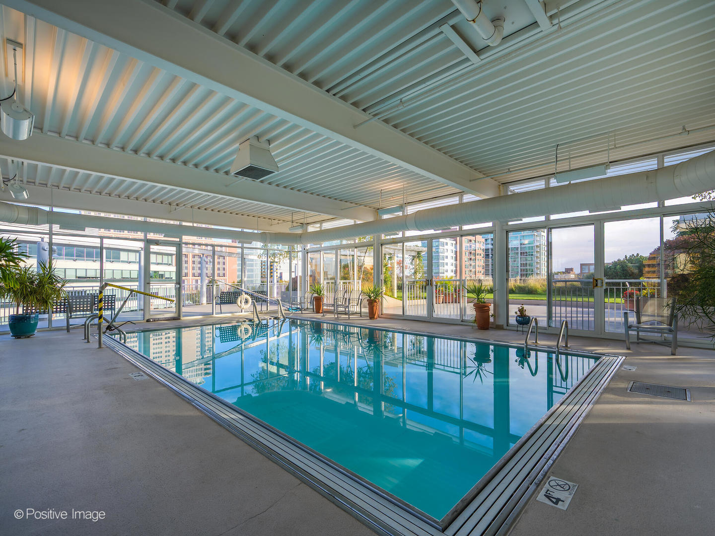 1640 Maple Avenue, Unit 804 Evanston, IL 60201 - Photo 24 of 27 a view of a living room and balcony