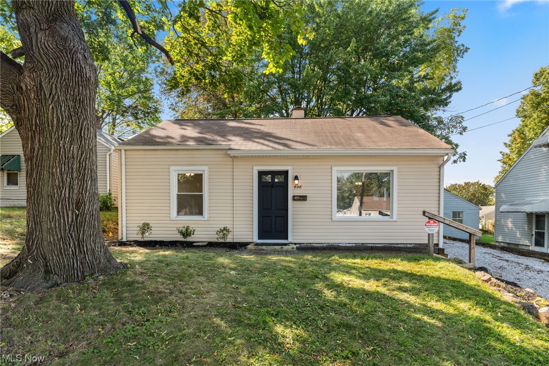 898 Reed Avenue Akron, OH 44306 - Photo 1 of 26 View of front facade featuring a front lawn