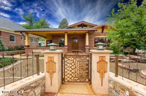 $1,800 | 136 Grove Avenue, Unit B, Prescott, AZ 86301