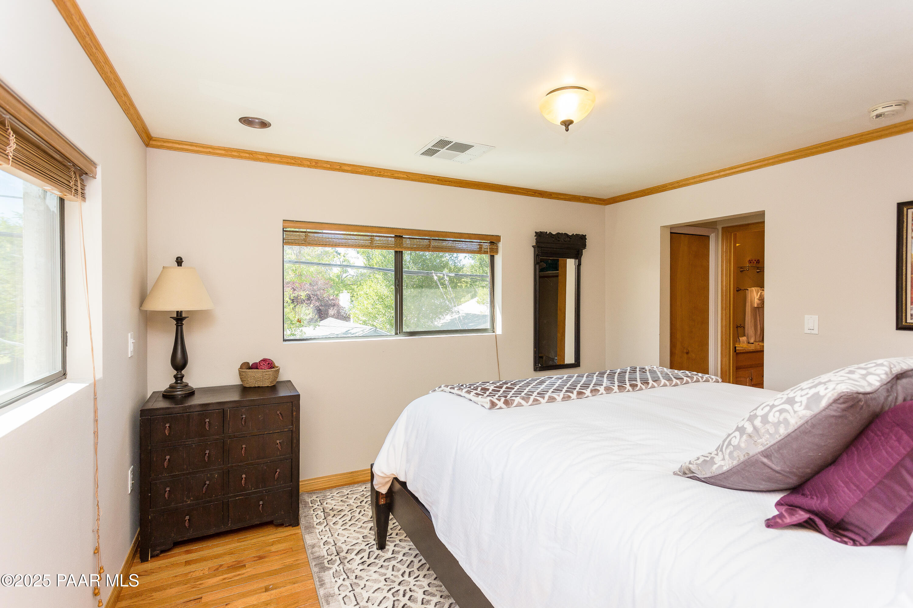 136 Grove Avenue, Unit B Prescott, AZ 86301 - Photo 5 of 8 5