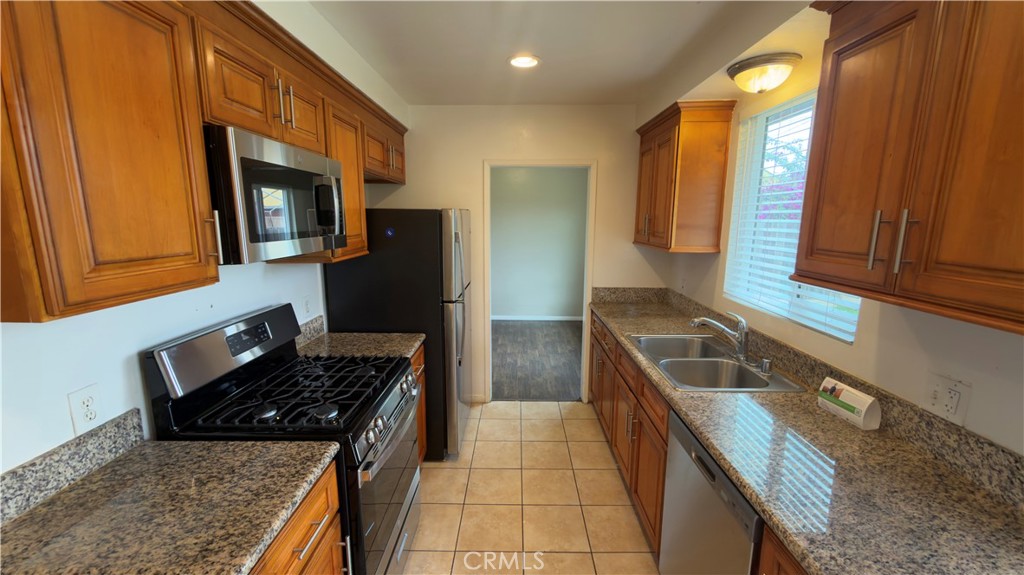 4632 South C Street Oxnard, CA 93033 - Photo 3 of 11