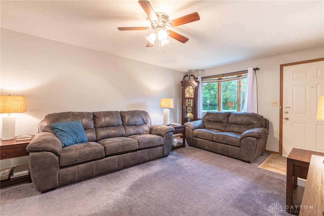 4609 Reno Lane Springfield, OH 45503 - Photo 16 of 31 newer grey carpet
