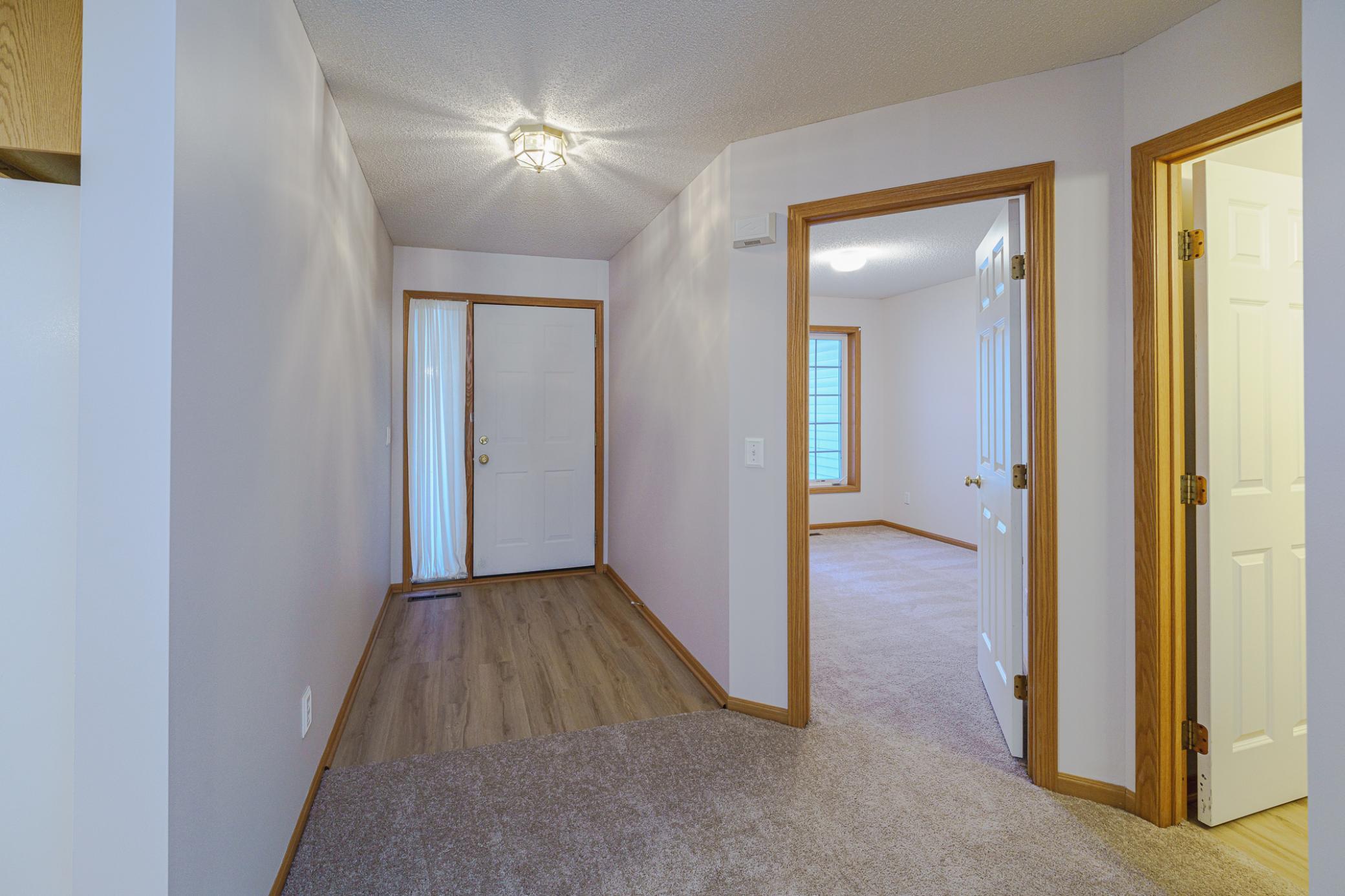 14403 Edgewood Avenue Savage, MN 55378 - Photo 8 of 38