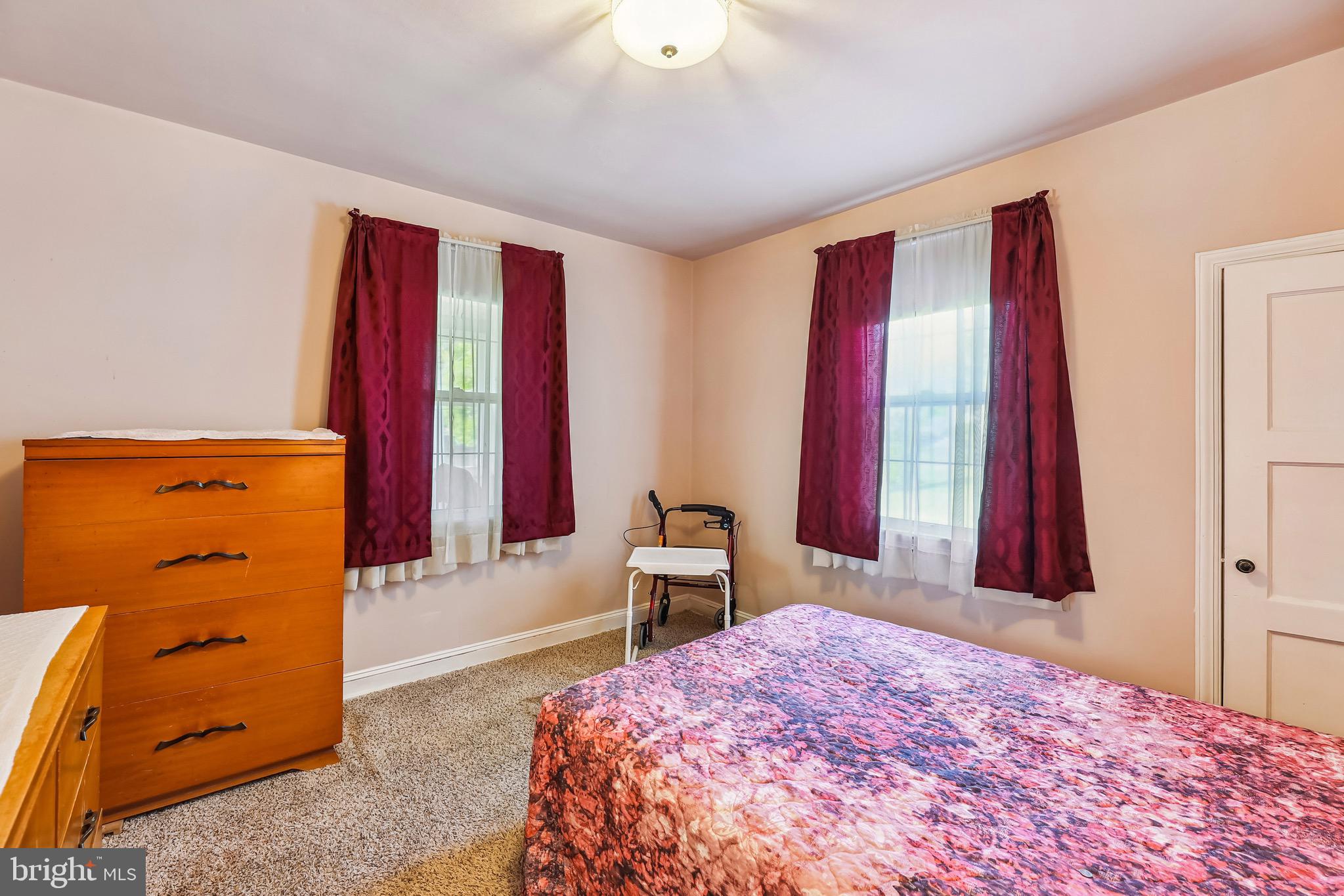 4307 Allies Road Morningside, MD 20746 - Photo 6 of 10 Primary bedroom....