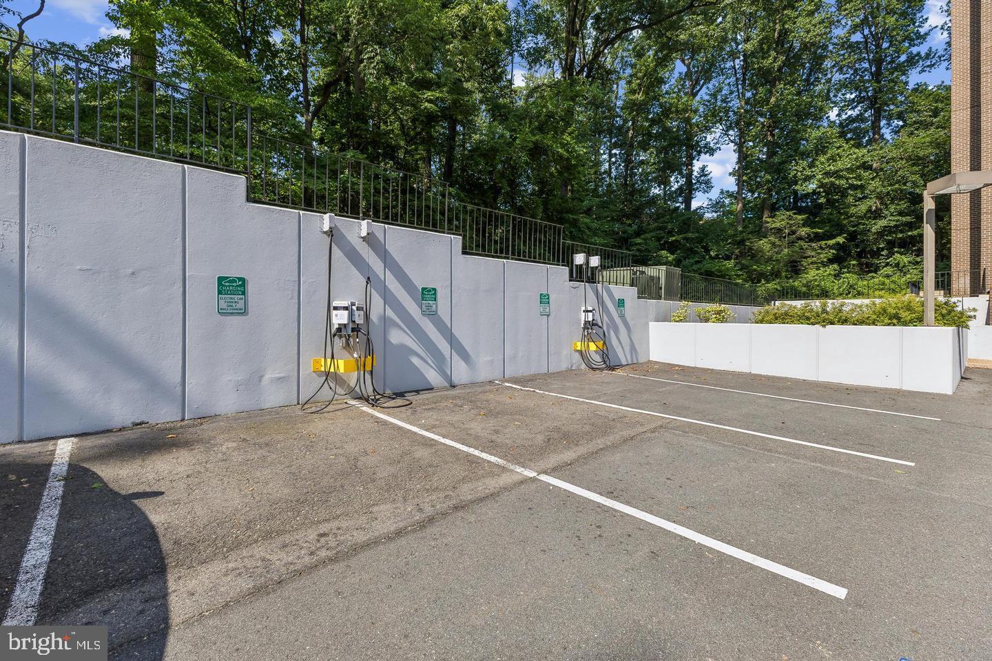 1808 Old Meadow Road, Unit 601 McLean, VA 22102 - Photo 19 of 19 EV Charging Station in the Parking Area.