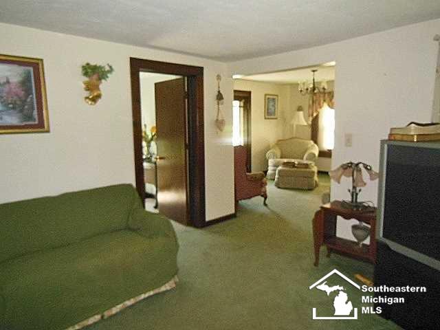 2348 Samaria Road Temperance, MI 48182 - Photo 12 of 20 20443694-11.JPG