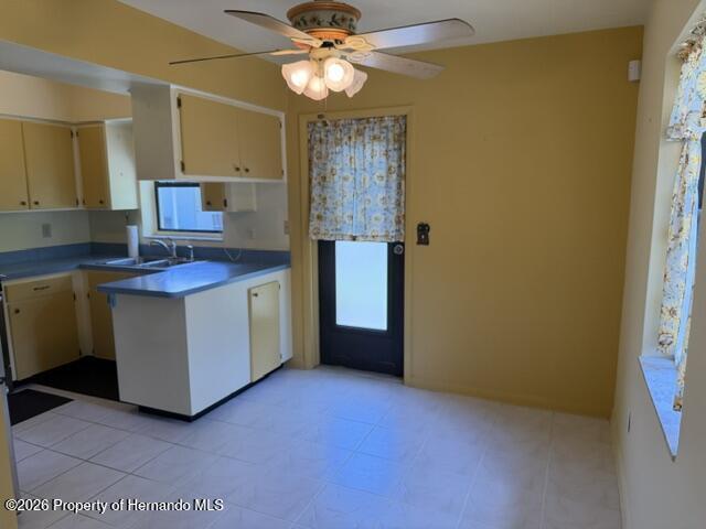 6848 Treehaven Drive Spring Hill, FL 34606 - Photo 11 of 34 Dining room