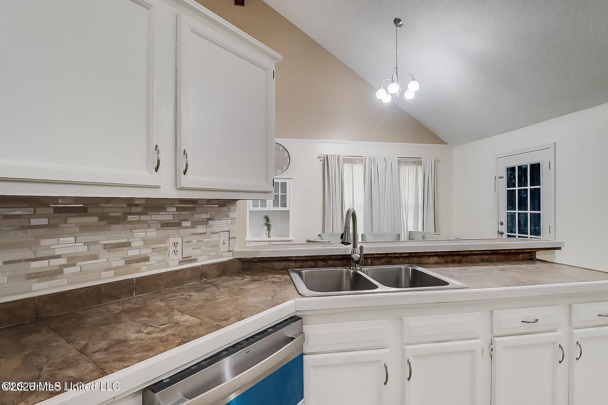 9228 Pointe Aux Chenes Road Ocean Springs, MS 39564 - Photo 7 of 24 20250801071529198319000000-o
