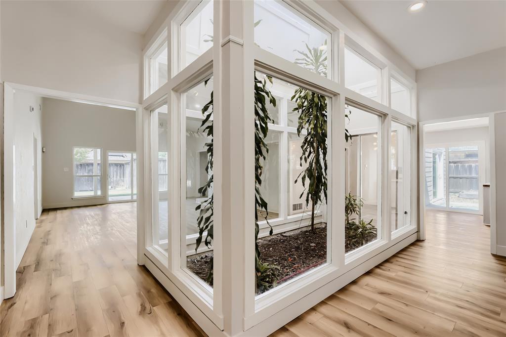 3421 Cross Bend Road Plano, TX 75023 - Photo 3 of 22 Gallery Image 3