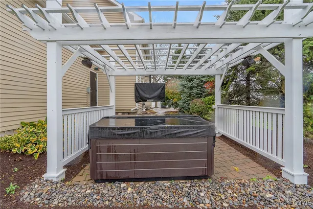 $599,000 | 4019 Bronco Path, Camillus, NY 13031