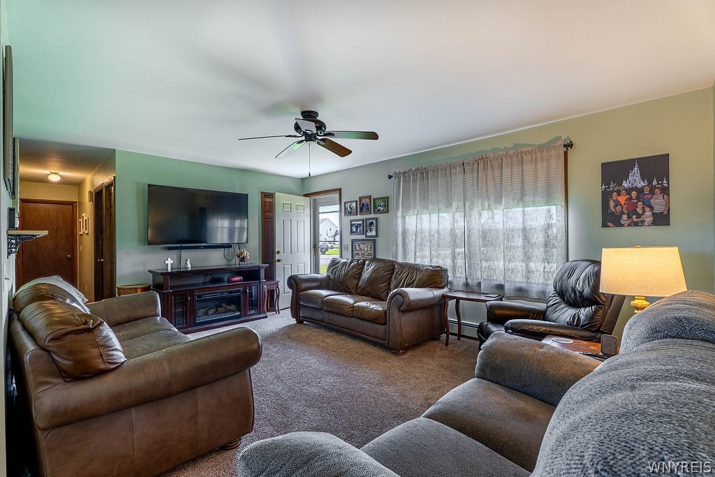 3889 Slusaric Road Wheatfield, NY 14120 - Photo 3 of 50