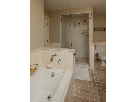 21 Folcutt Road Kittery, ME 03905 - Photo 22 of 34