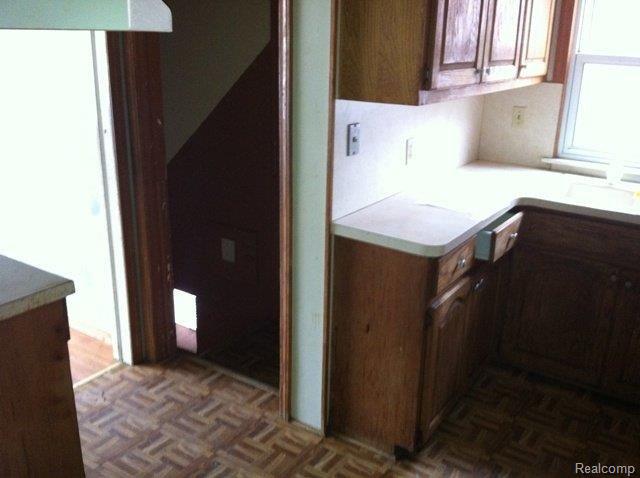 18954 Edinborough Road Detroit, MI 48219 - Photo 7 of 15 kitchen