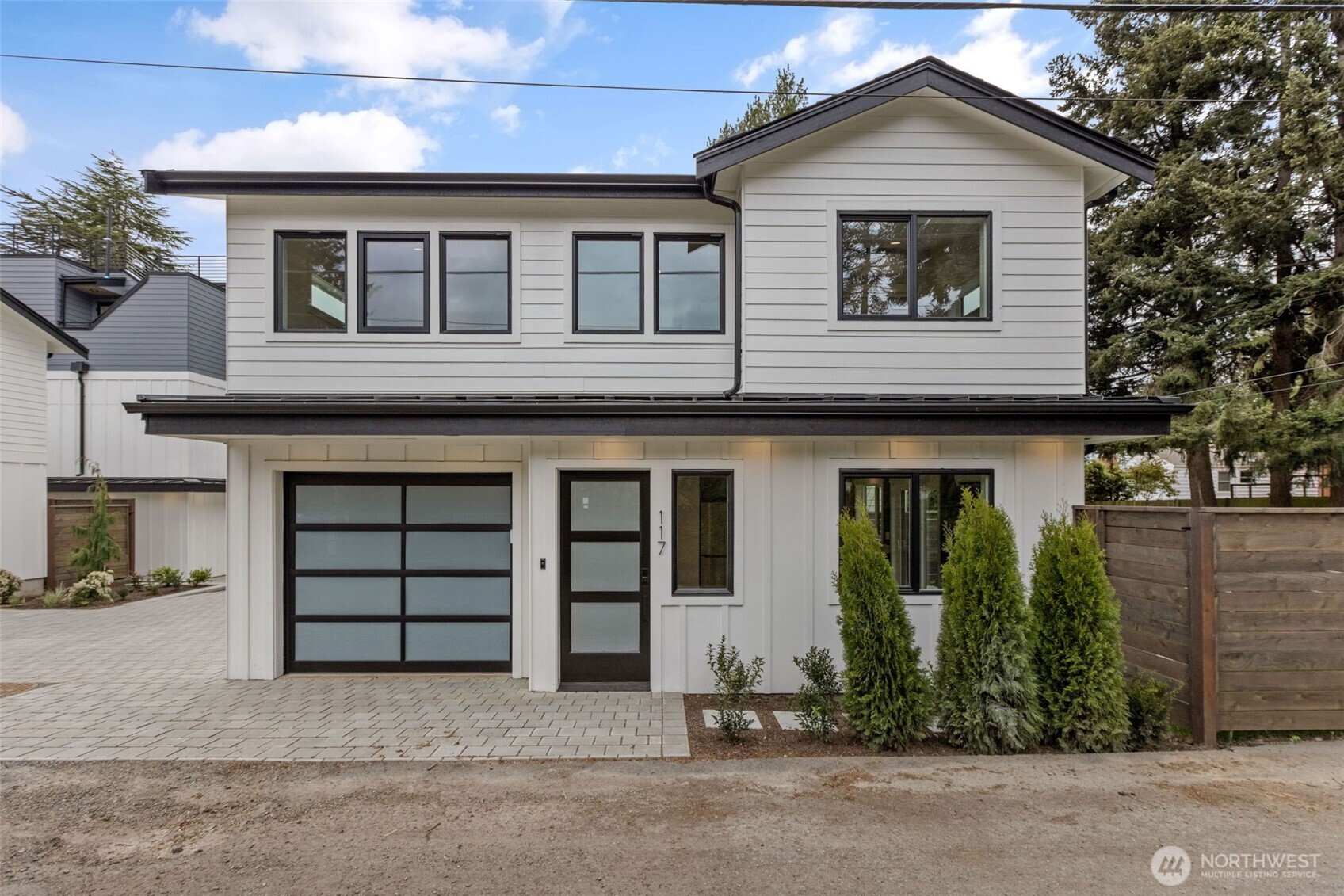 117 Northwest 112th Street Seattle, WA 98177 - Photo 2 of 35