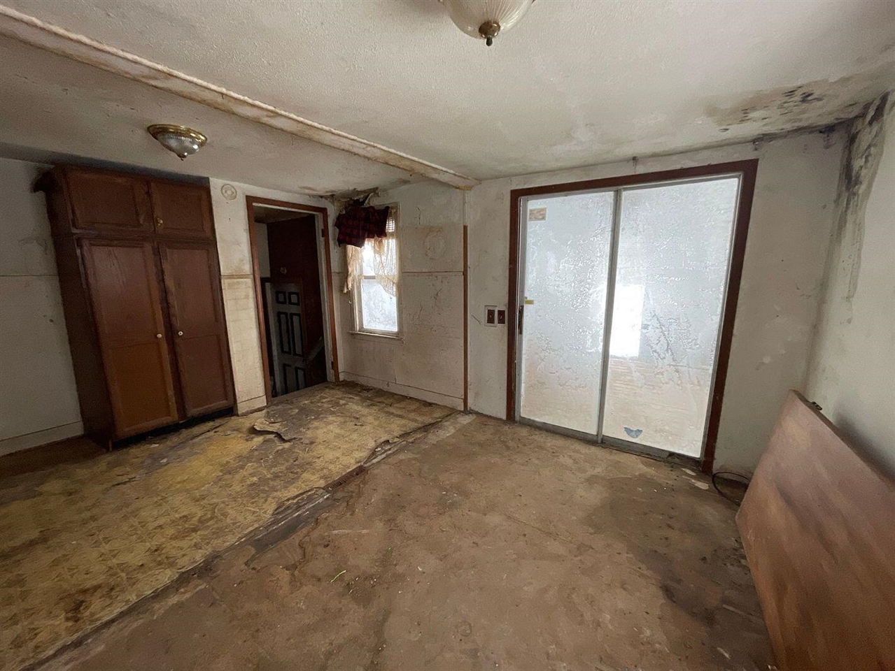 320 Lutzke Road Saginaw, MI 48609 - Photo 18 of 53