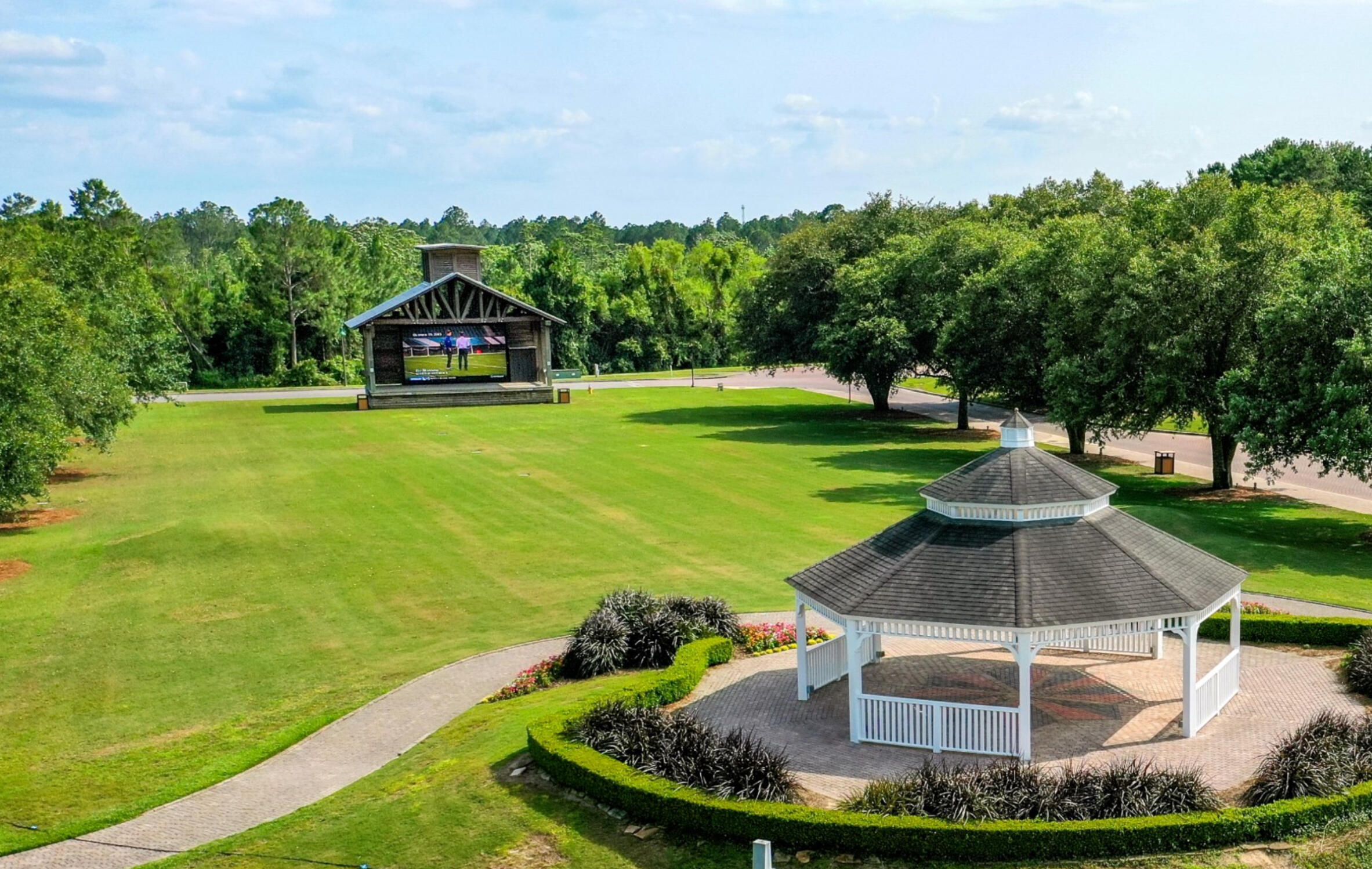 629 Earl Godwin Road Freeport, FL 32439 - Photo 34 of 36 a view of a swimming pool with a yard