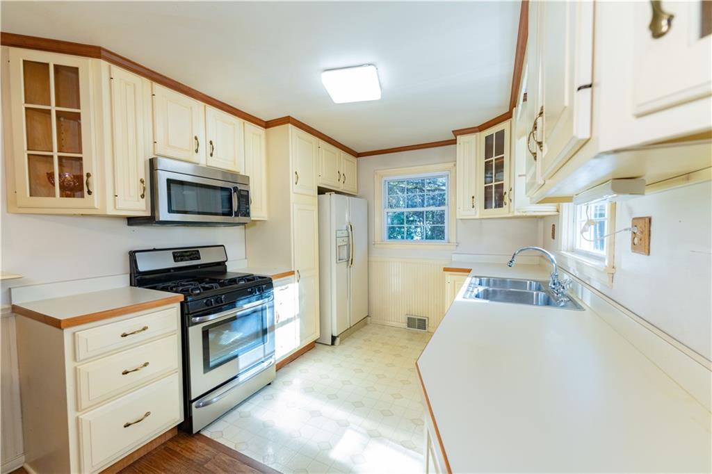 145 Seger Road Derry, PA 15627 - Photo 4 of 25 Gallery Image 4