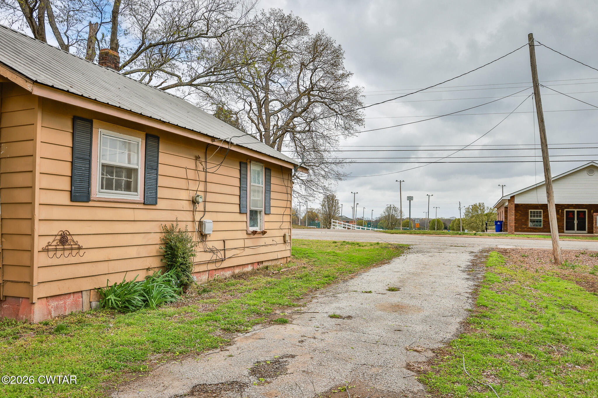 509 North Cedar Street Gleason, TN 38229 - Photo 25 of 26 a view of a back yard of the house