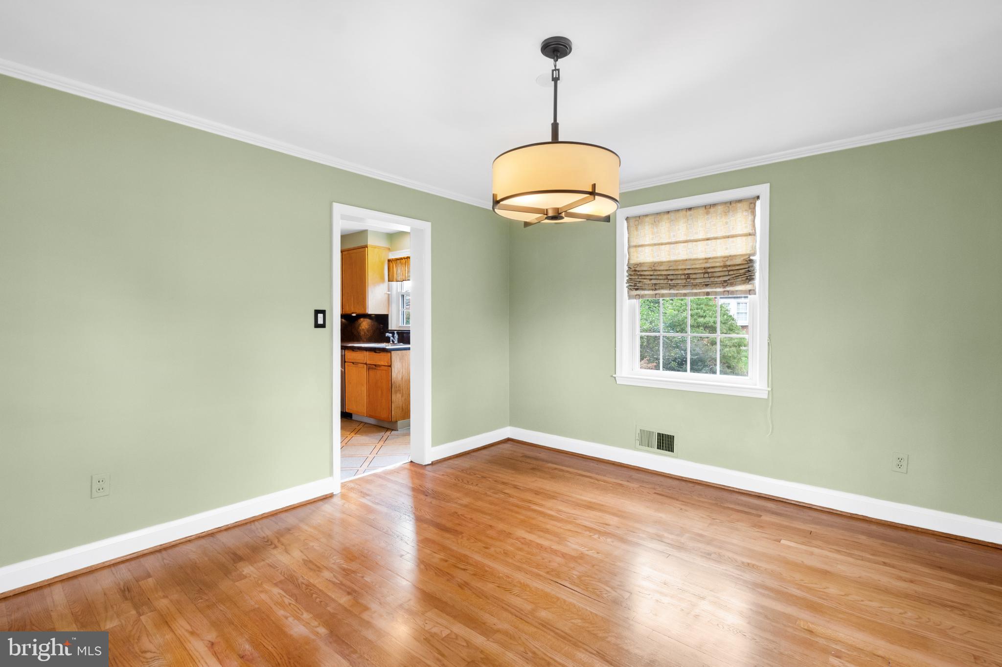 8150 Pleasant Plains Road Towson, MD 21286 - Photo 8 of 52 Gallery Image 8