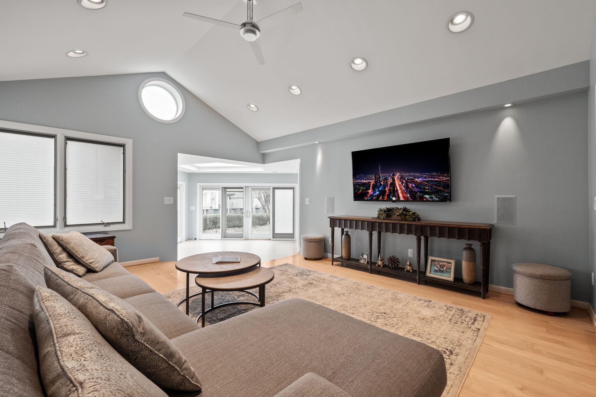 14511 Harbor Island Street Detroit, MI 48215 - Photo 5 of 28 20-web-or-mls-_1988227