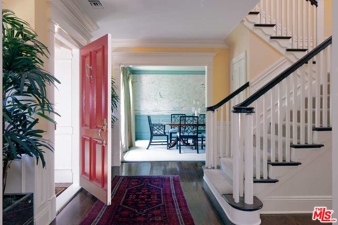 2280 Mandeville Canyon Road Los Angeles, CA 90049 - Photo 14 of 33