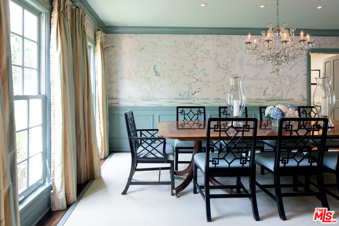 2280 Mandeville Canyon Road Los Angeles, CA 90049 - Photo 15 of 33