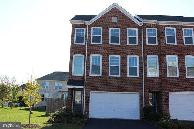$3,295 | 24846 Durham Field Terrace, Chantilly, VA 20152