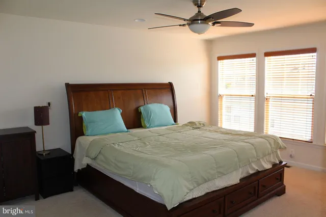 $3,295 | 24846 Durham Field Terrace, Chantilly, VA 20152