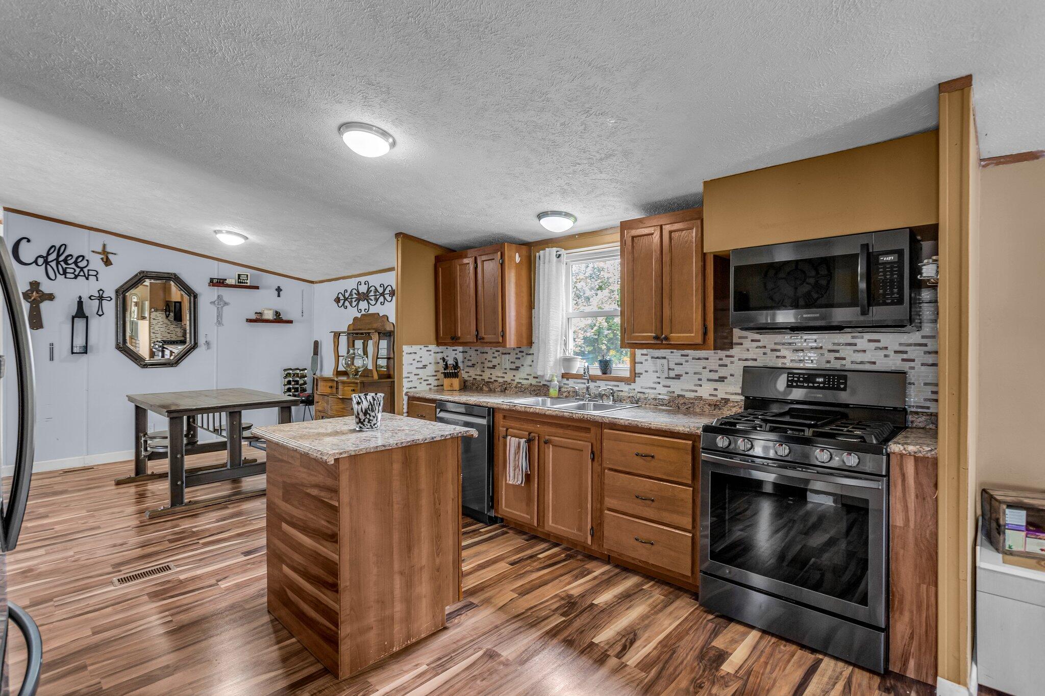 20880 Trufant Road Pierson, MI 49339 - Photo 2 of 33 21-web-or-mls-20880 Trufant Rd Pierson 1