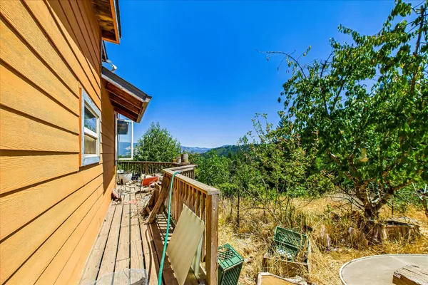 $229,000 | 5500 Rancho Sequoia Drive, Alderpoint, CA 95511