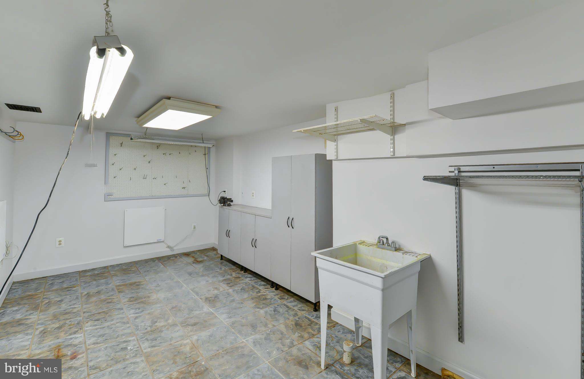 629 8th Street Northeast Washington, DC 20002 - Photo 26 of 30 Huge man cave/workshop, and preplumbed for 3rd BA