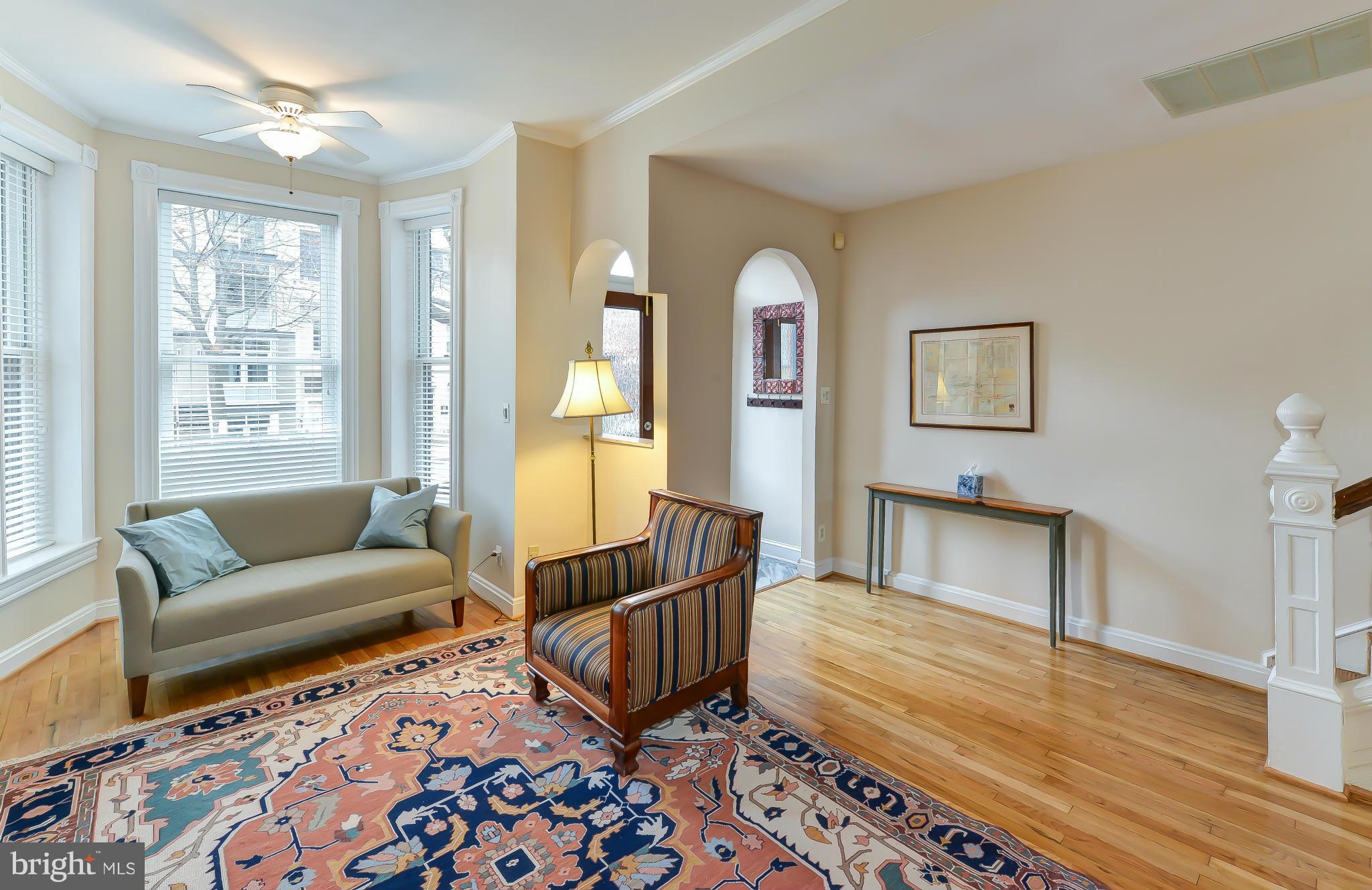 629 8th Street Northeast Washington, DC 20002 - Photo 4 of 30 Living Room