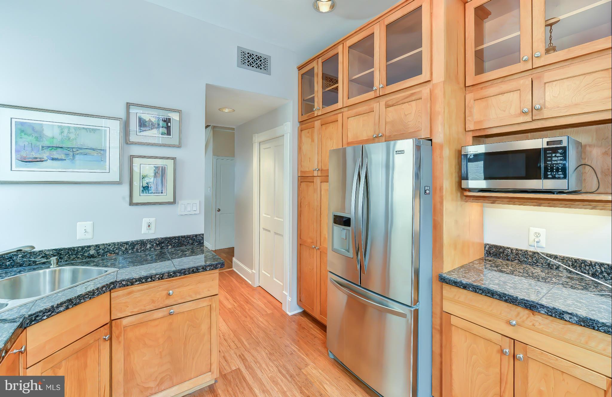 629 8th Street Northeast Washington, DC 20002 - Photo 8 of 30 Kitchen