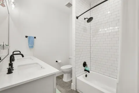 $1,050,000 | 202 Smoke Tree Circle, Dripping Springs, TX 78620