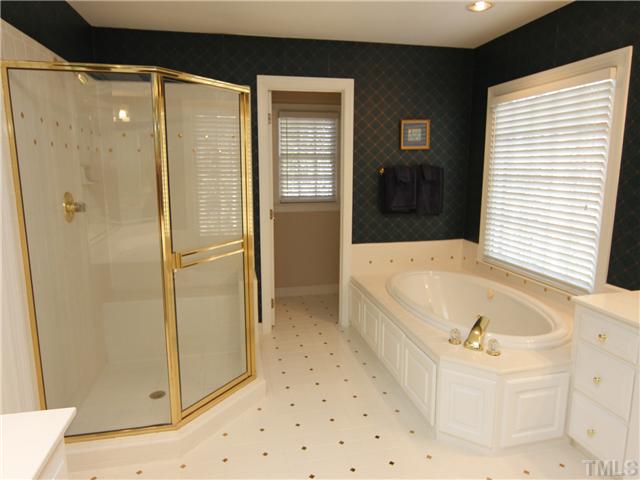 513 Wild Rose Court Raleigh, NC 27615 - Photo 16 of 25 Gallery Image 16