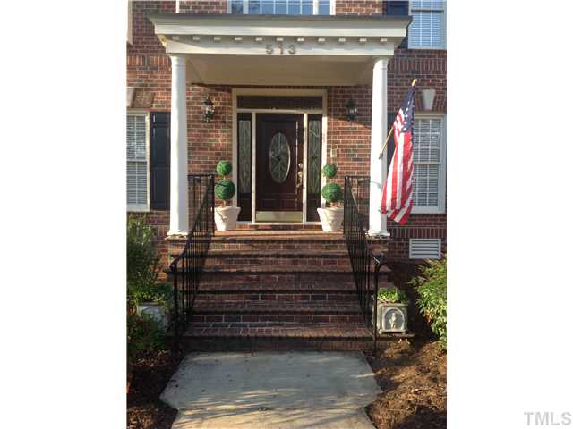 513 Wild Rose Court Raleigh, NC 27615 - Photo 2 of 25 Gallery Image 2