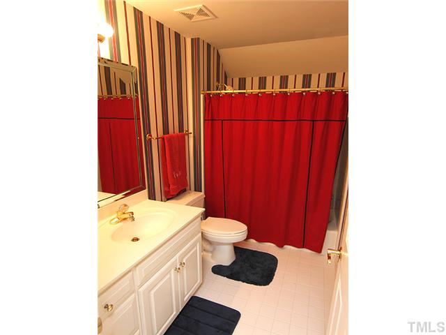 513 Wild Rose Court Raleigh, NC 27615 - Photo 21 of 25 Gallery Image 21